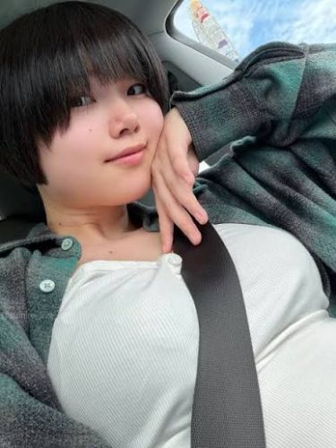 ナチュラル系で可愛い子が好きなら「すみれ」はかなり刺さる｜ライブチャット初心者にもおすすめ